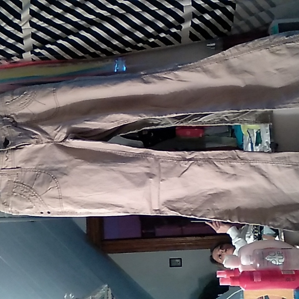 Mauries tan pants